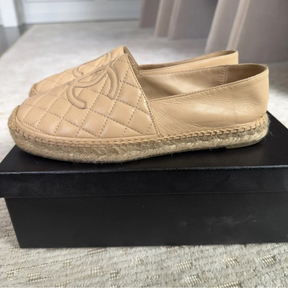 Chanel Beige Quilted Lambskin Leather CC Women's Espadrilles Size EU 38
